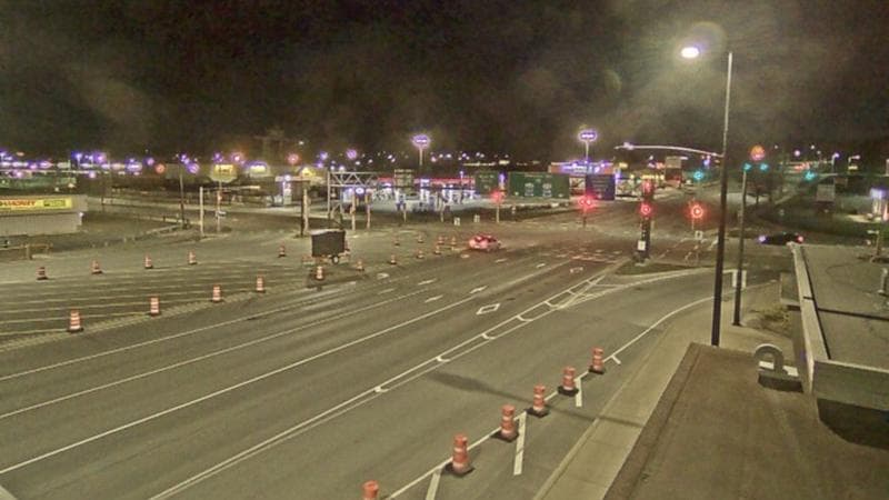 Macdonald Bridge - Halifax bound