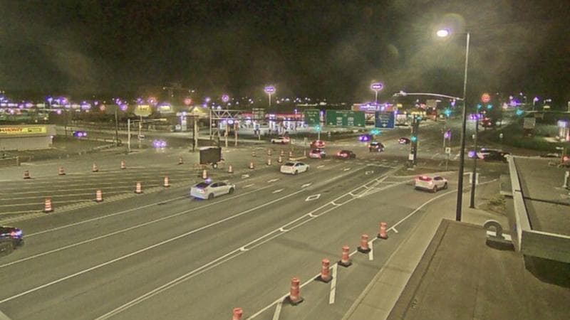 Macdonald Bridge - Halifax bound