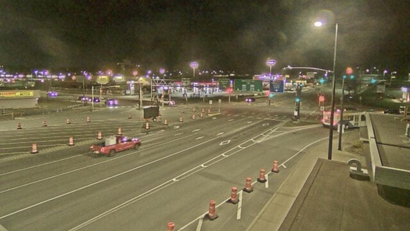 Macdonald Bridge - Halifax bound