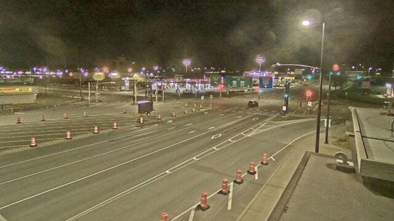Macdonald Bridge - Halifax bound