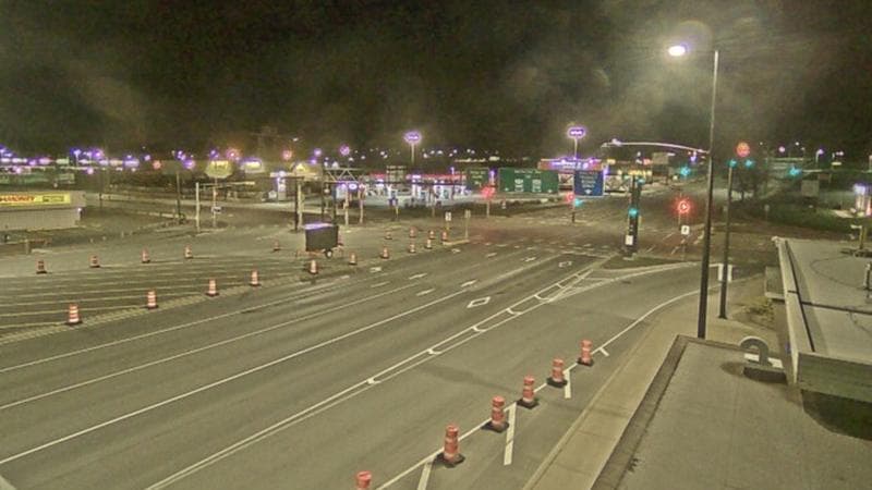 Macdonald Bridge - Halifax bound