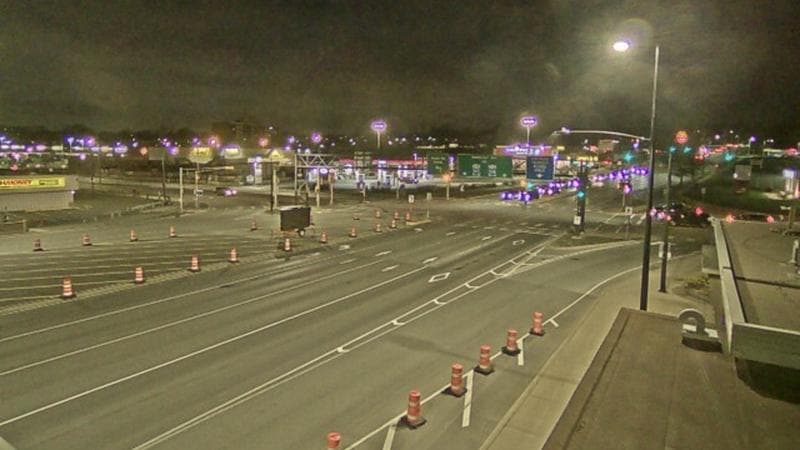 Macdonald Bridge - Halifax bound
