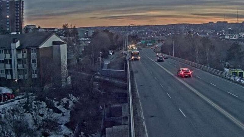 MacKay Bridge - Dartmouth bound