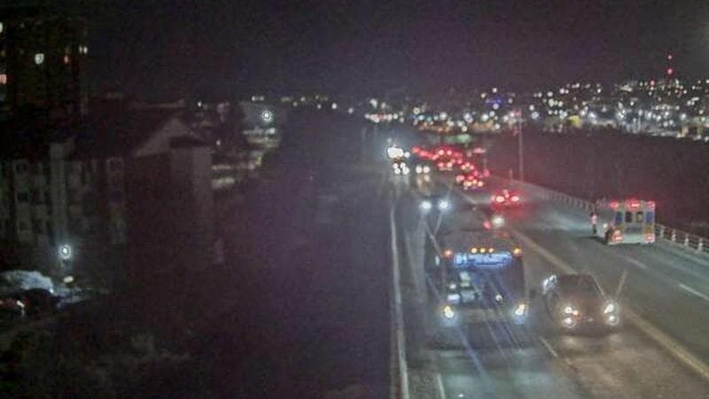 MacKay Bridge - Dartmouth bound