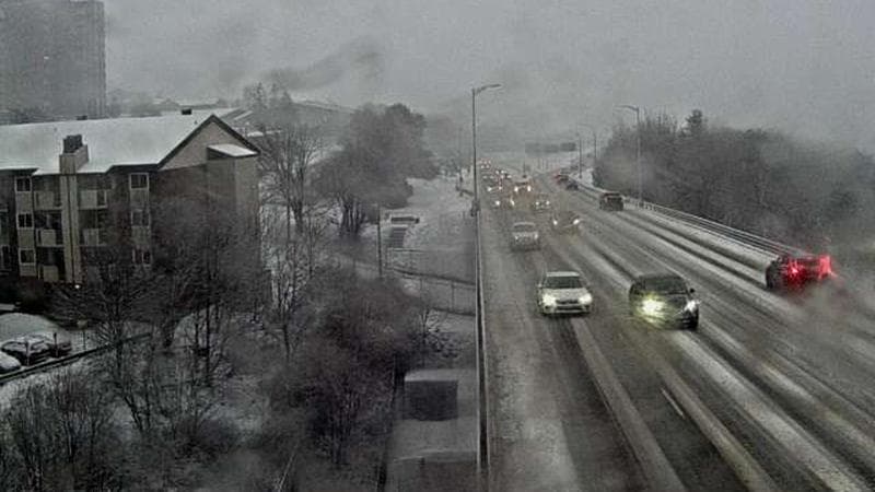MacKay Bridge - Dartmouth bound