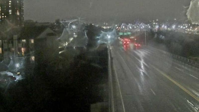 MacKay Bridge - Dartmouth bound