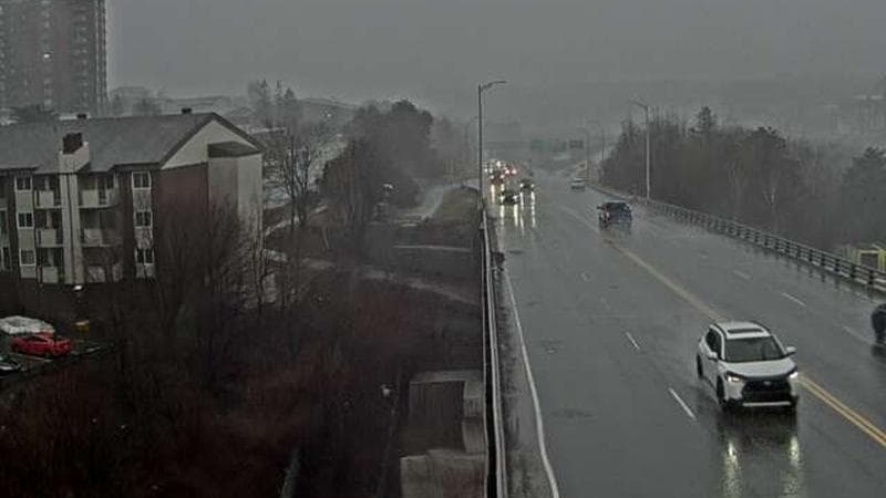 MacKay Bridge - Dartmouth bound