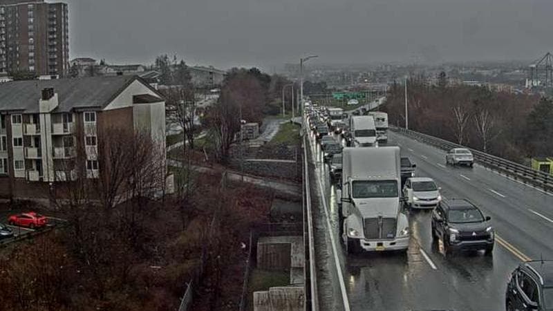 MacKay Bridge - Dartmouth bound