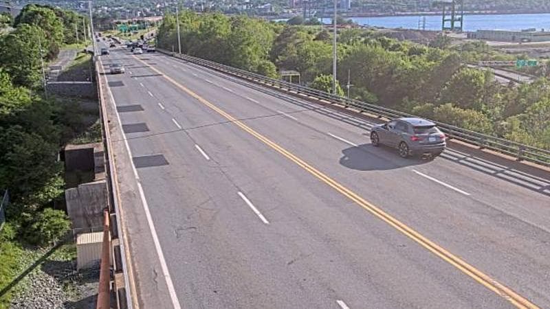 MacKay Bridge - Dartmouth bound