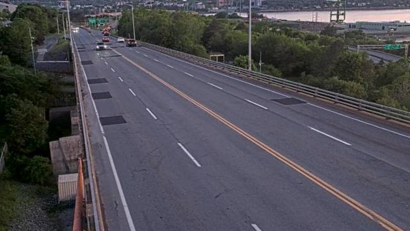 MacKay Bridge - Dartmouth bound