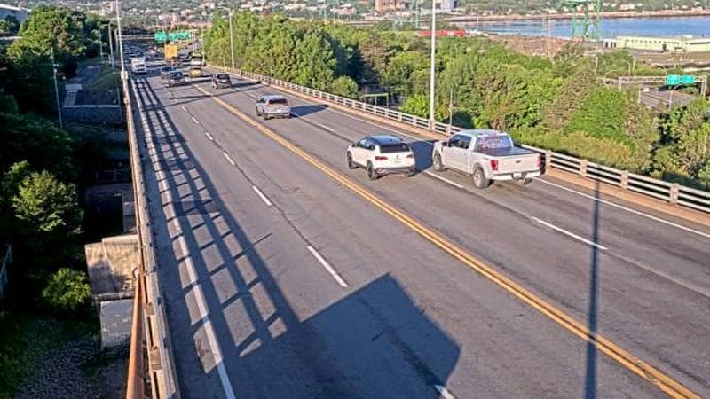 MacKay Bridge - Dartmouth bound