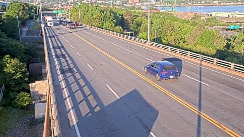 MacKay Bridge - Dartmouth bound