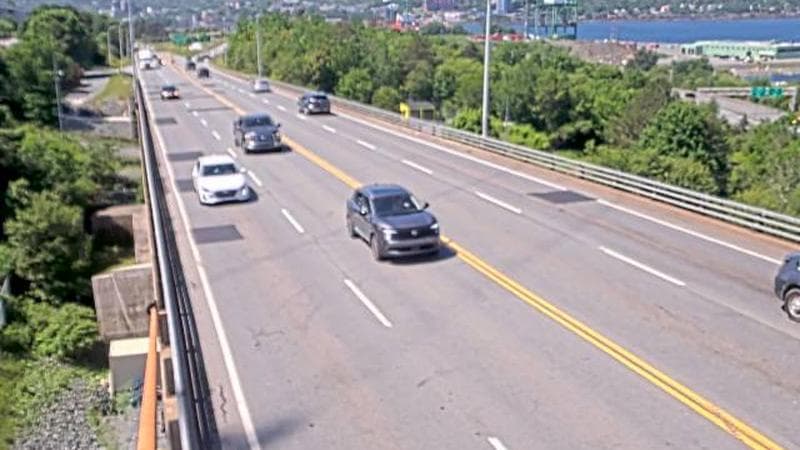 MacKay Bridge - Dartmouth bound