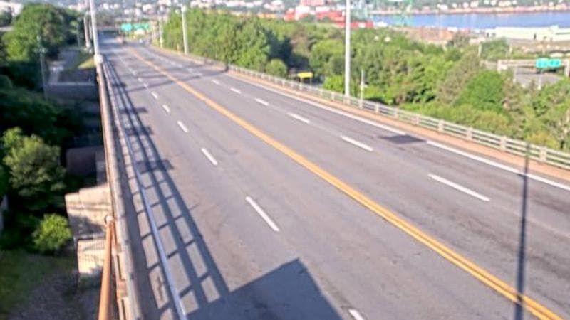 MacKay Bridge - Dartmouth bound