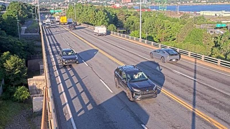 MacKay Bridge - Dartmouth bound