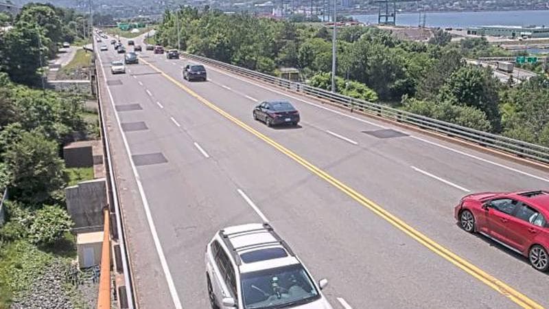 MacKay Bridge - Dartmouth bound