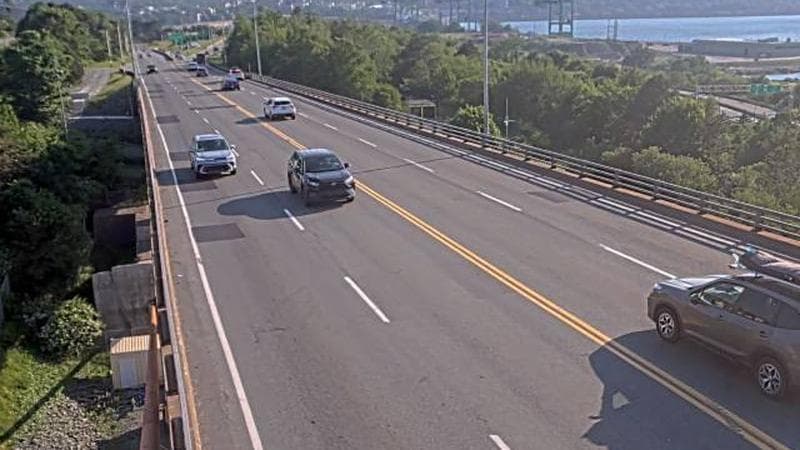 MacKay Bridge - Dartmouth bound