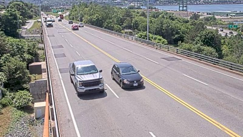 MacKay Bridge - Dartmouth bound