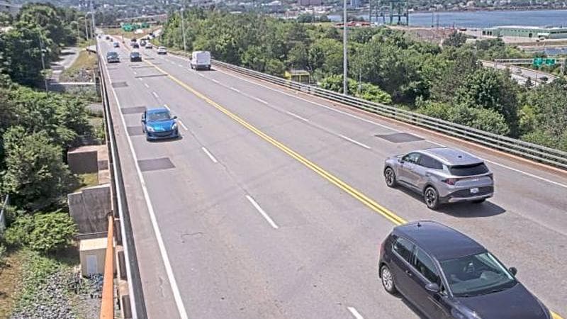 MacKay Bridge - Dartmouth bound