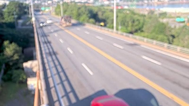 MacKay Bridge - Dartmouth bound