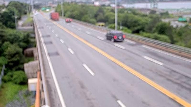 MacKay Bridge - Dartmouth bound