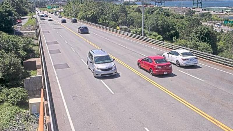MacKay Bridge - Dartmouth bound