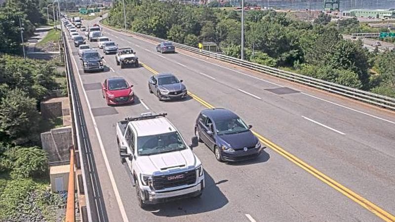 MacKay Bridge - Dartmouth bound